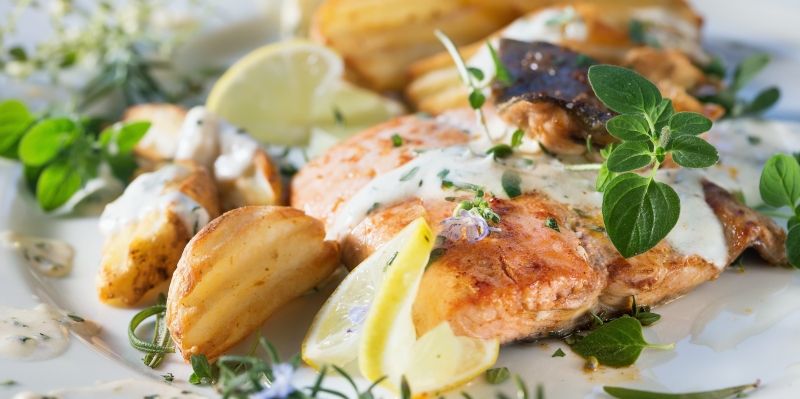 10 рецептов сочной горбуши, запечённой в духовке