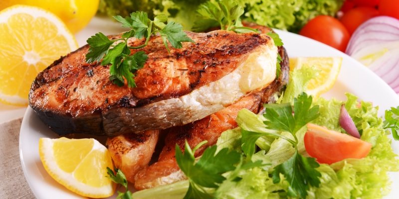 10 рецептов сочной горбуши, запечённой в духовке