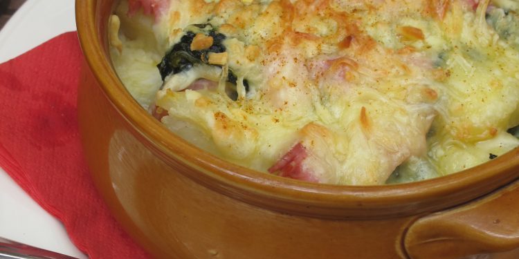 Как приготовить мясо в горшочках: правила, тонкости, рецепты